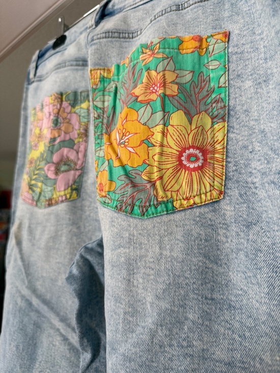 wild fable Distressed Light Blue Straight Jeans with Floral Back Pockets - Picture 6 of 8